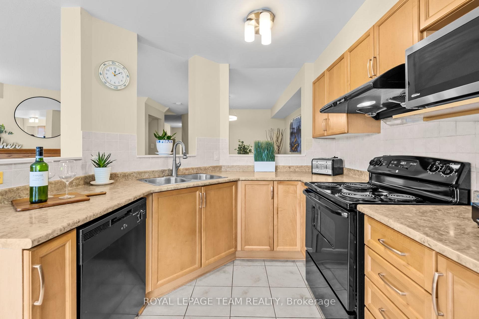 105 Romina Street photo 8