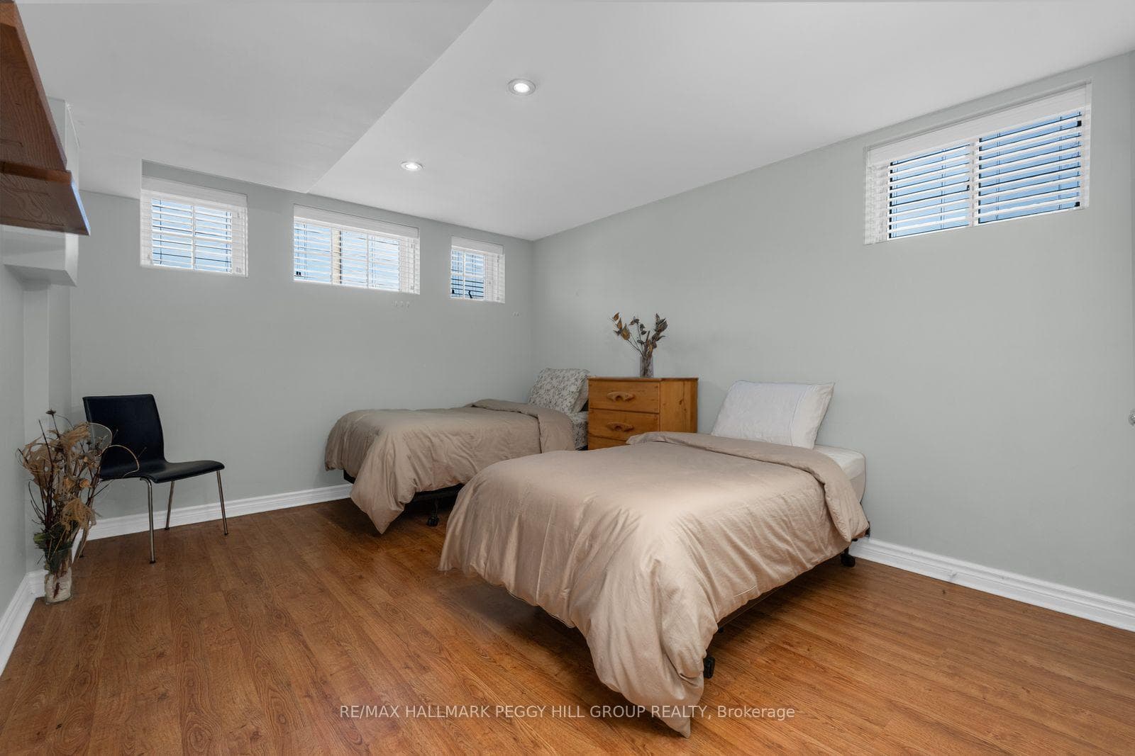 67 Forest Dale Drive photo 12