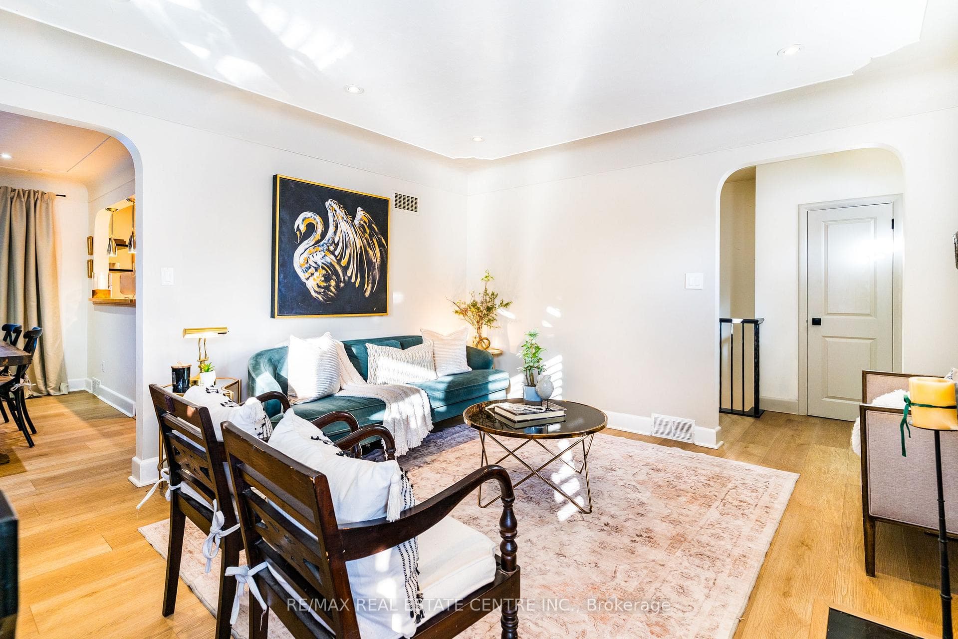 3 Fallsview Road photo 4