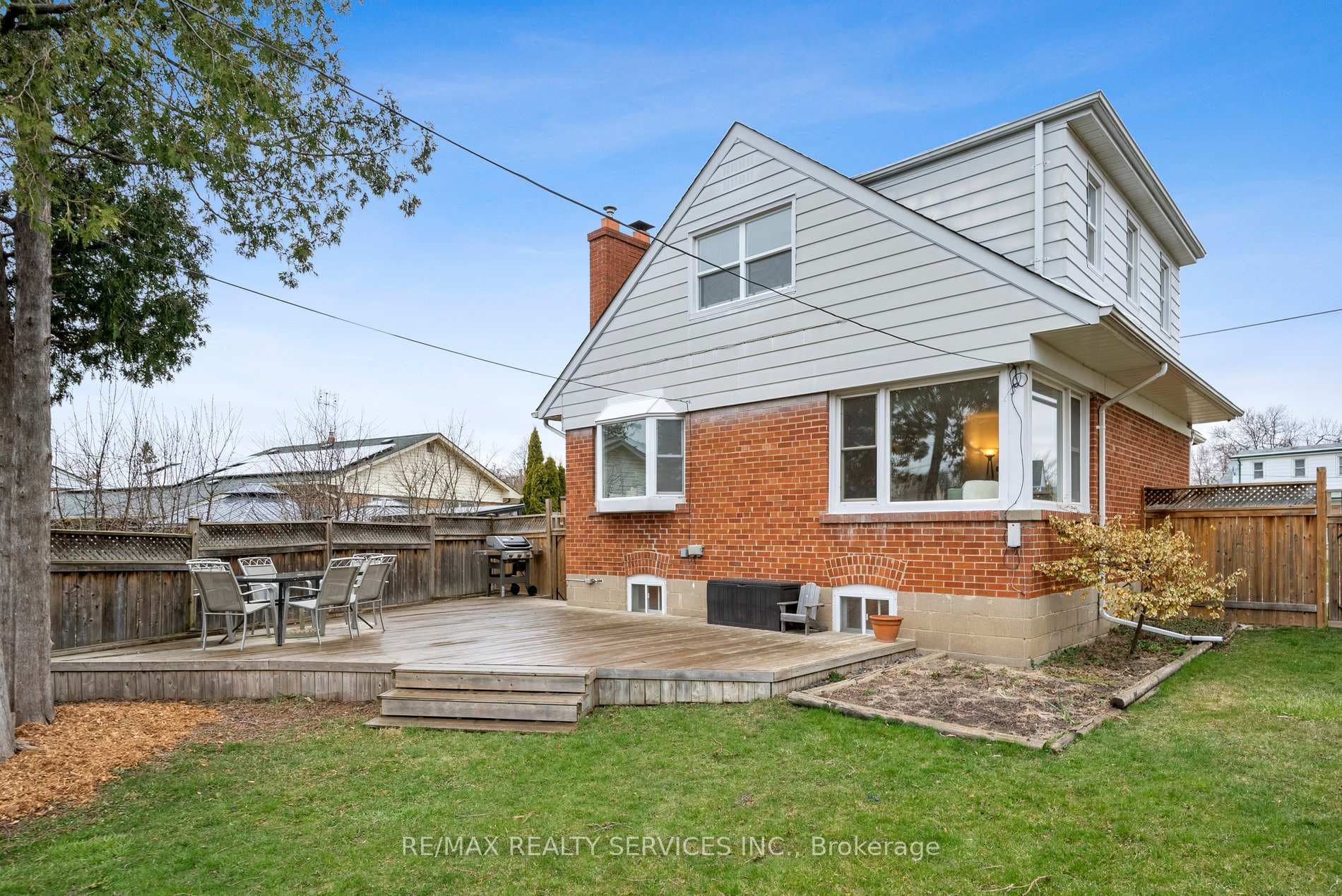 14 Avonmore Street photo 31
