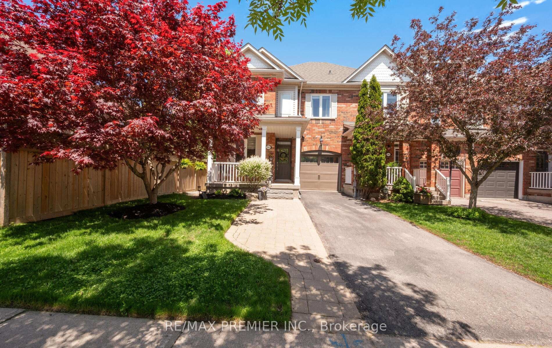 283 Kirkvalley Crescent photo 1