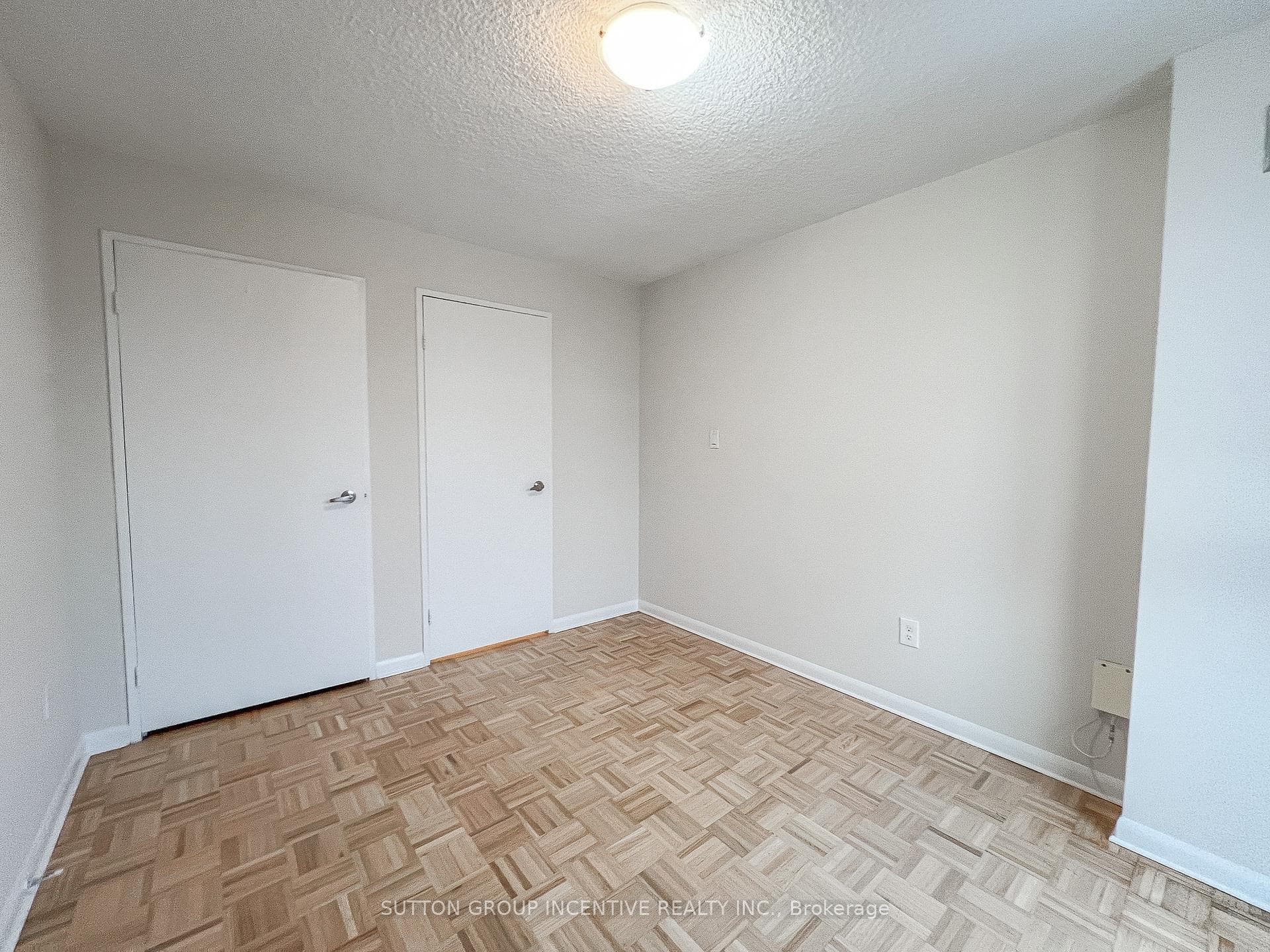 1300 Mississauga Valley Boulevard Unit 303 photo 22