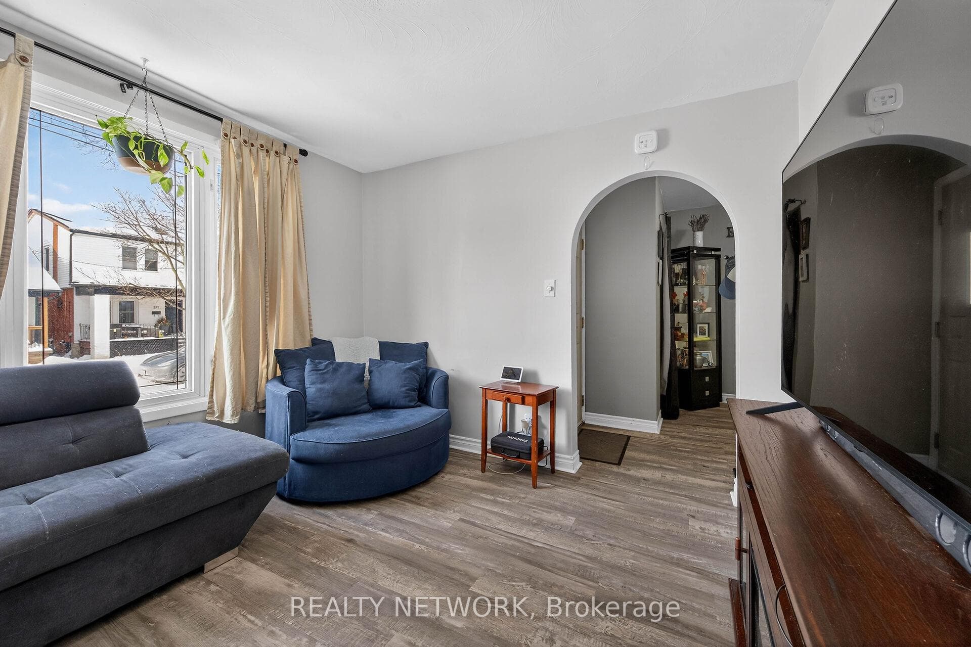234 Balmoral Avenue photo 13