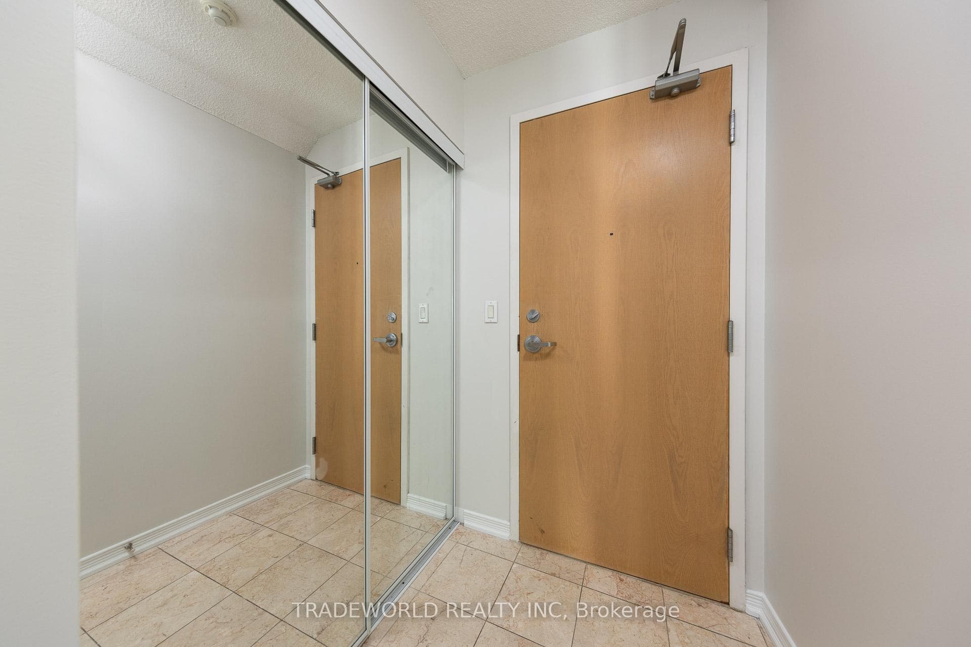 509 Beecroft Road Unit 2108 photo 20