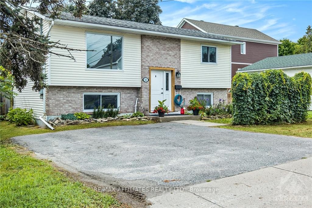 142 TOWNLINE Road photo 2