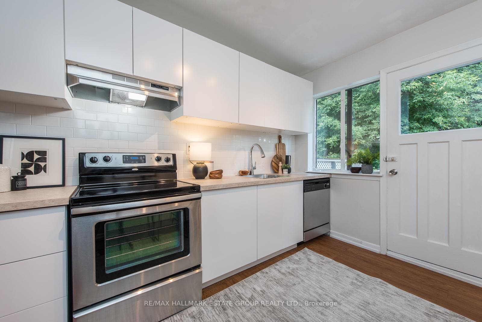 140 Langden Avenue photo 13