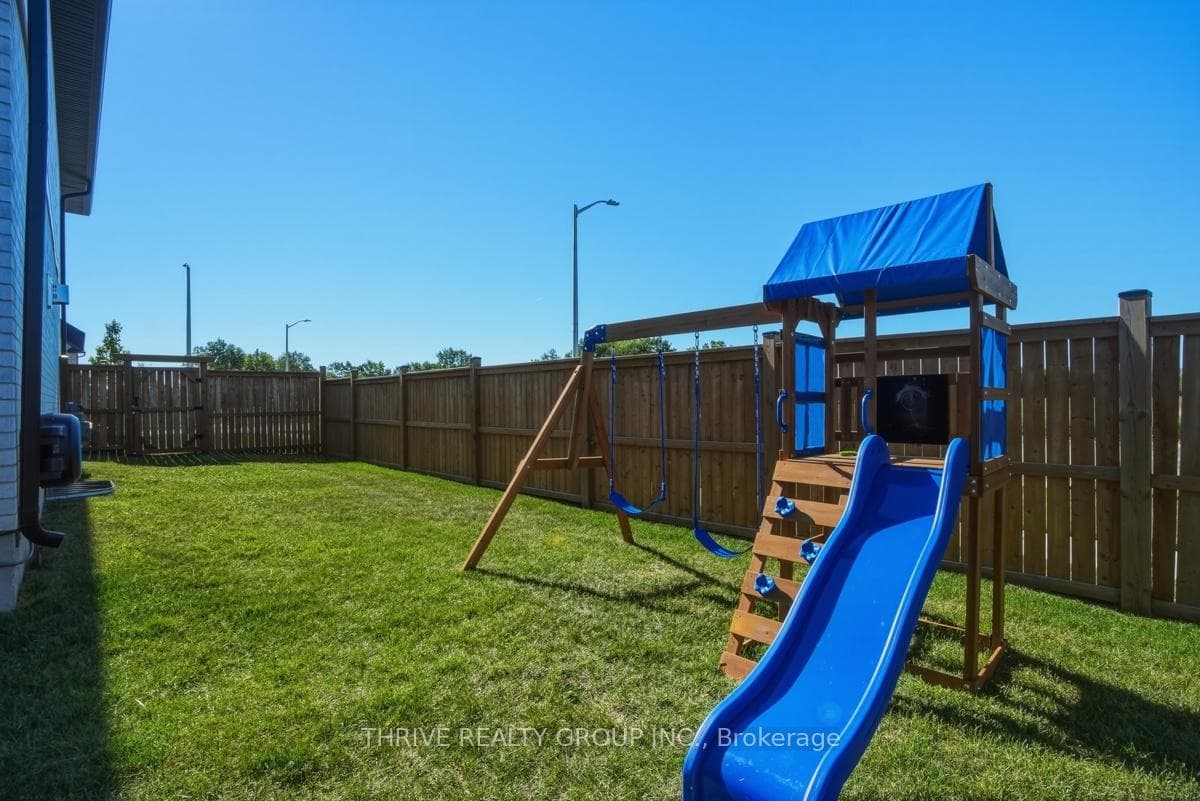 57 Briscoe Crescent photo 36