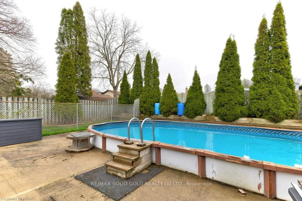 273 Ross Avenue photo 22
