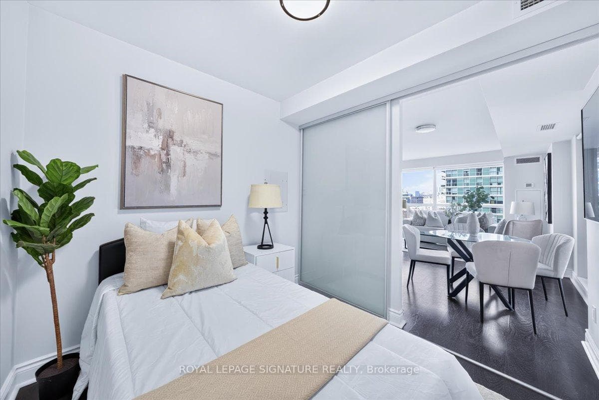 100 Western Battery Road Unit 702 photo 12