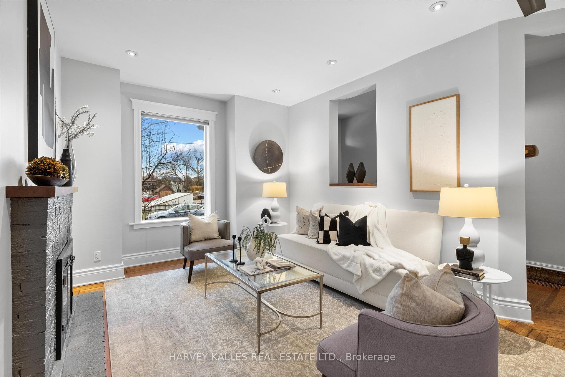 207 Stanley Avenue photo 9