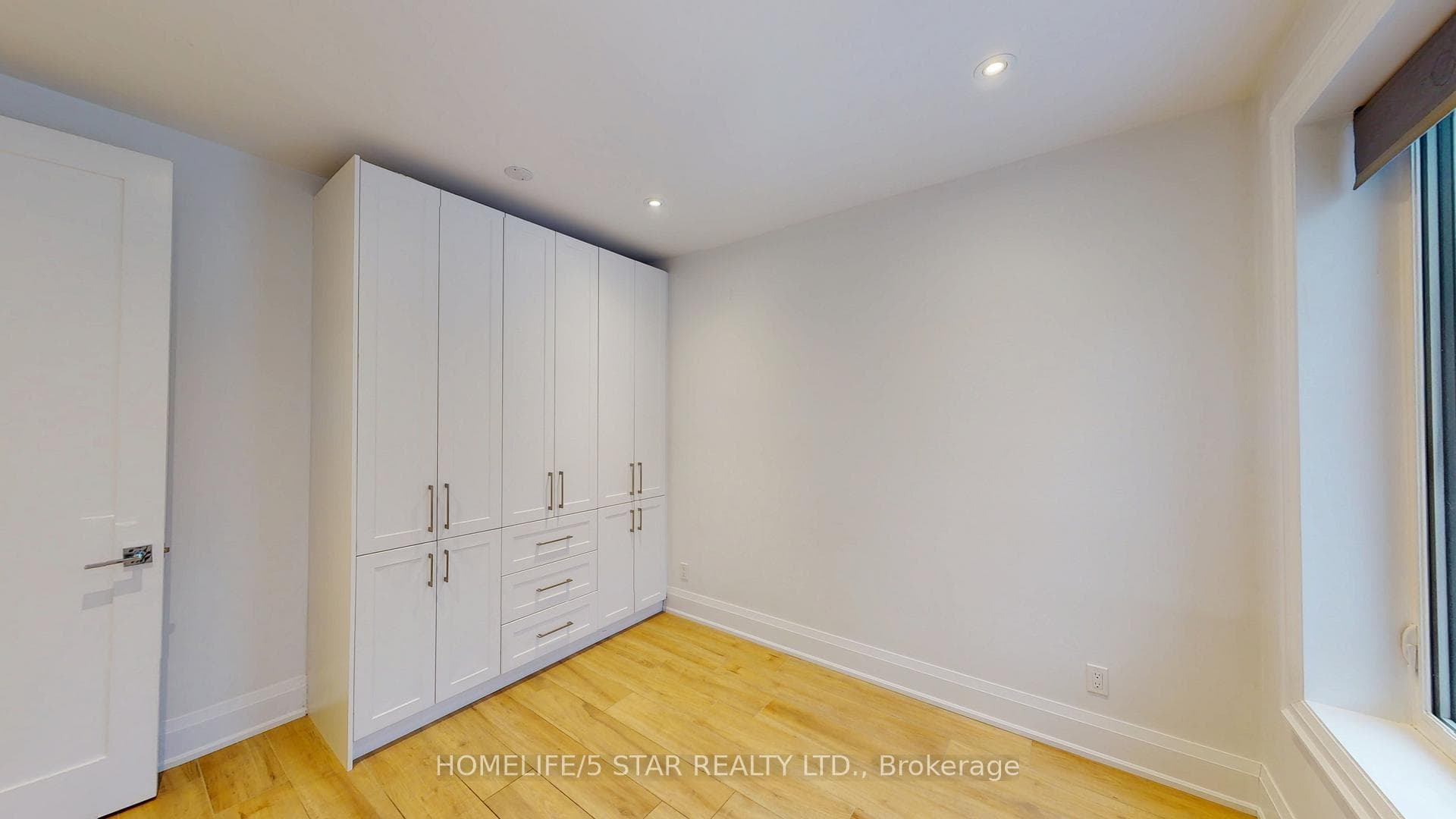 45 Dewson Street Unit 1 photo 6