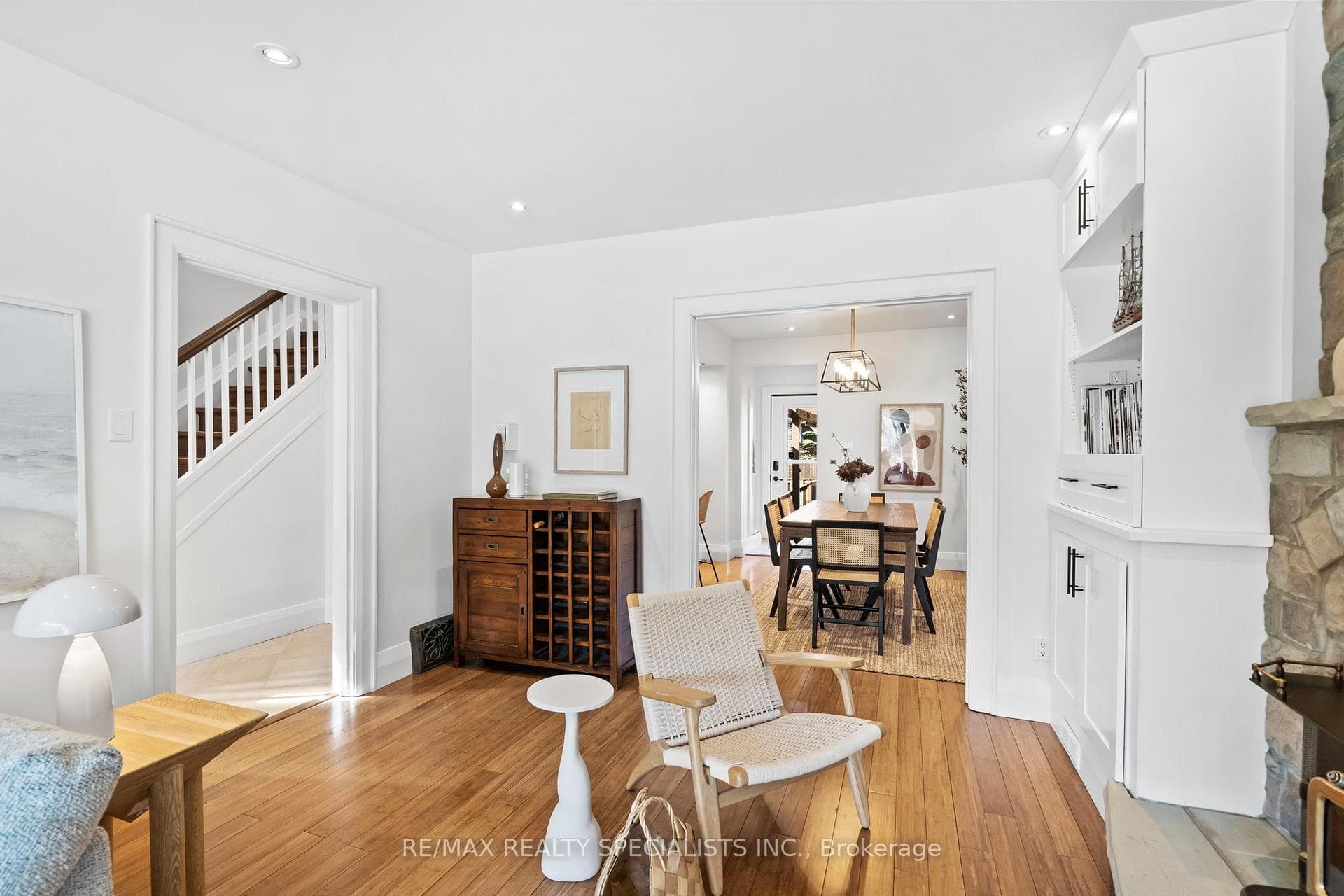 50 Albert Avenue photo 16