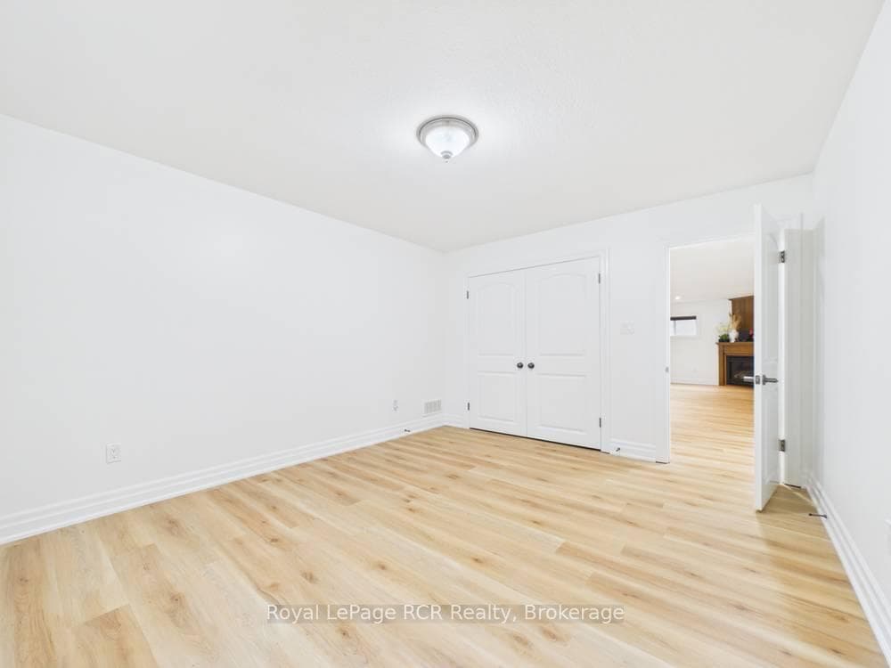 231 Park Street photo 40