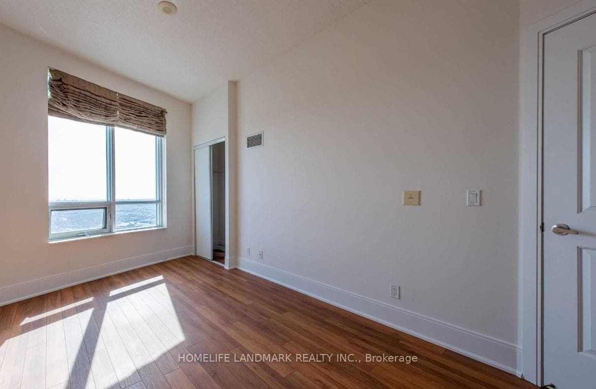 330 Burnhamthorpe Road Unit Ph10 photo 8