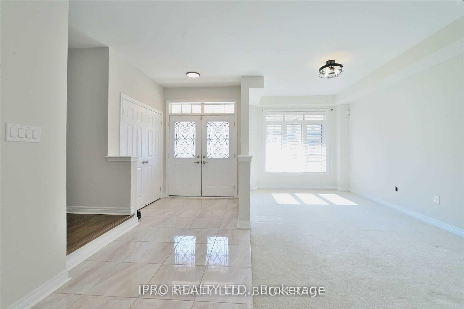 401 Switchgrass Street photo 2