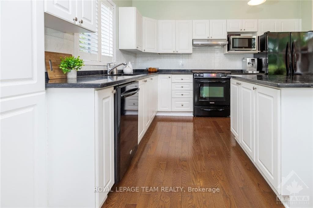 88 MALHOTRA Court photo 15