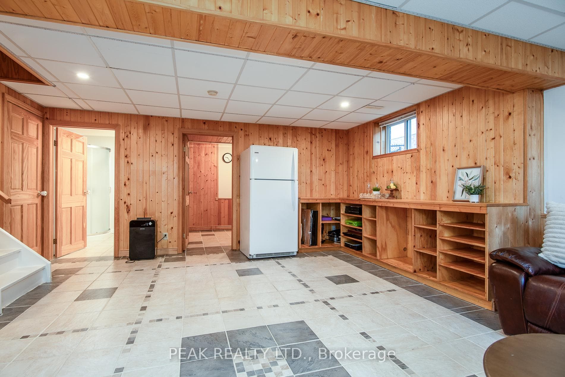 51 Eby Crescent photo 33