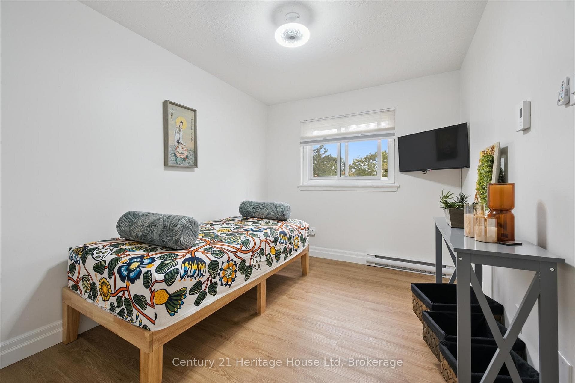 2 Worton Avenue Unit 10 photo 27
