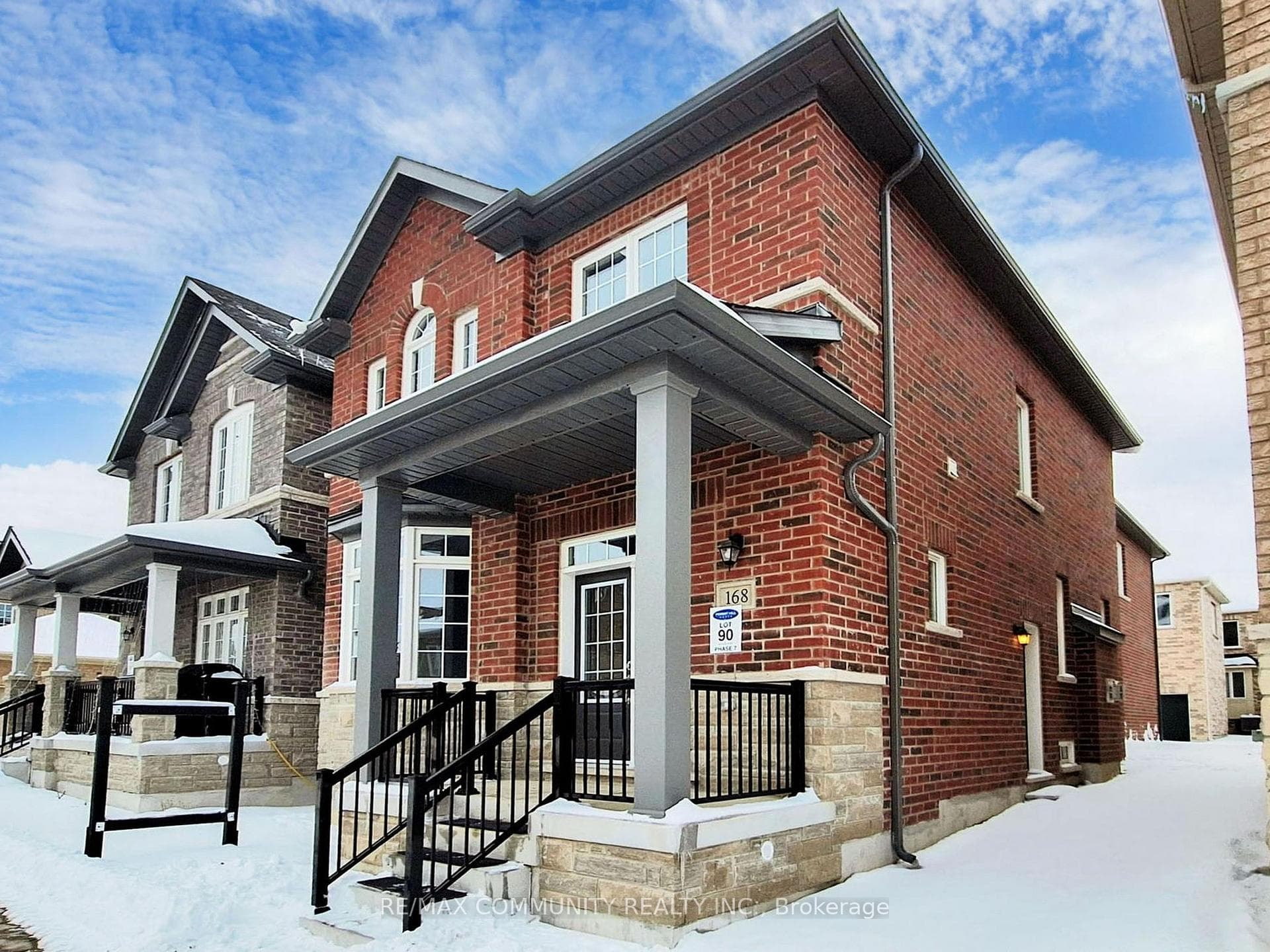 168 Webb Street photo 2