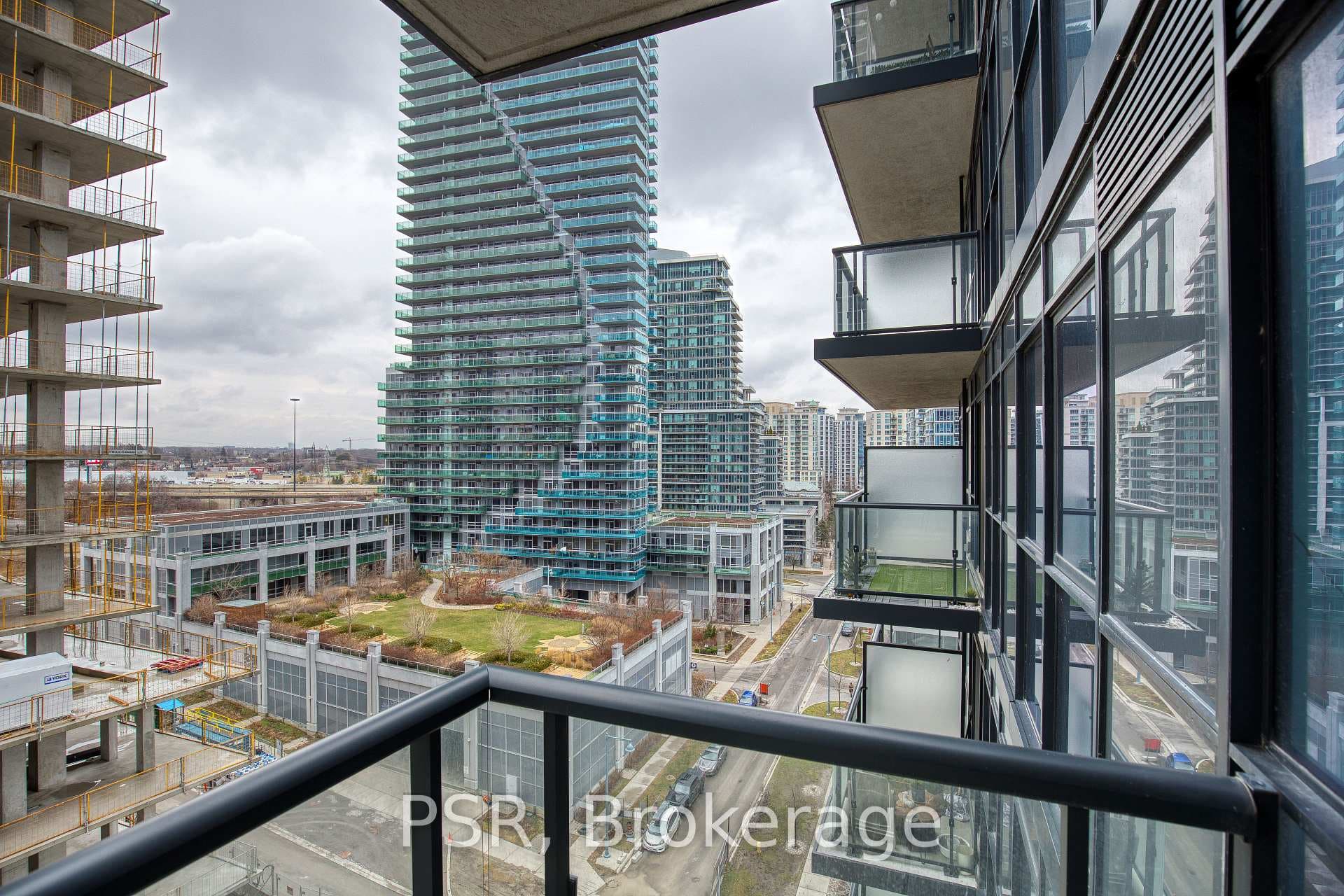 39 Annie Craig Drive Unit 905 photo 16