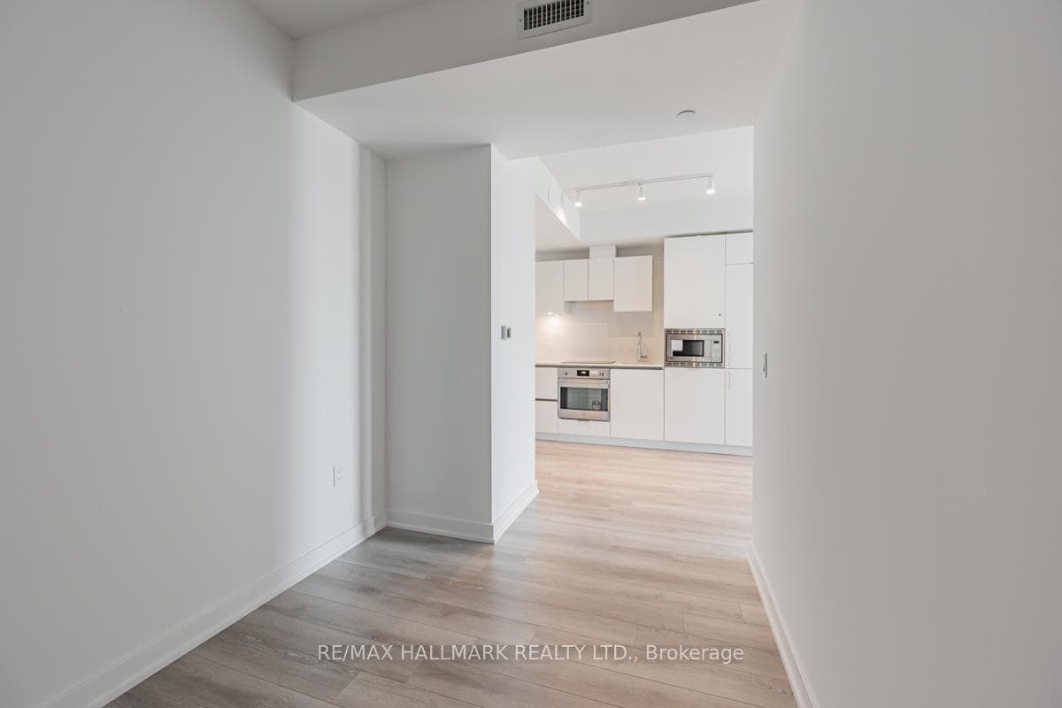 238 Simcoe Street Unit 2610 photo 8