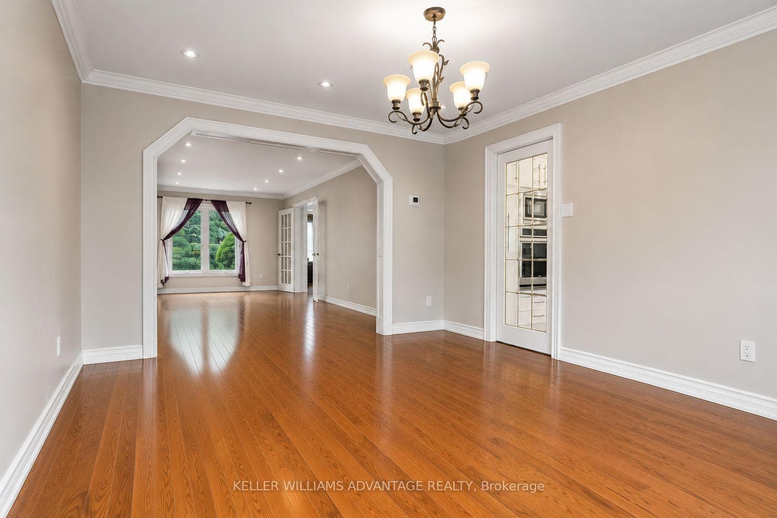 73 Highglen Avenue photo 4