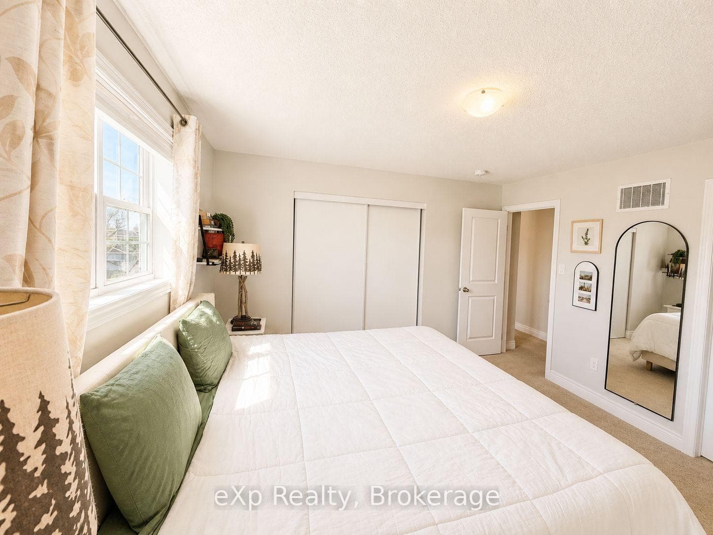 29 Nicole Park Place photo 19