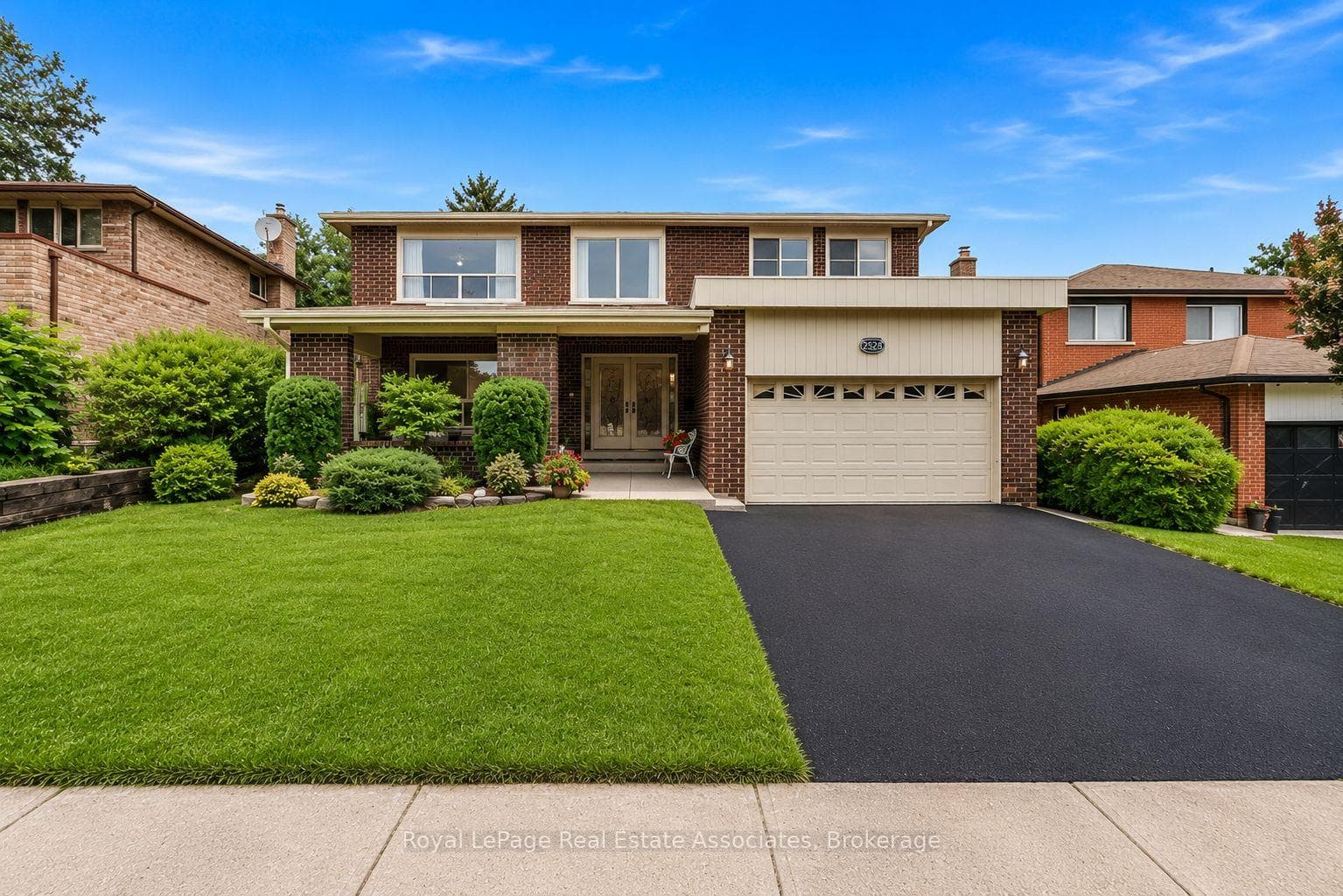 2529 Claymore Crescent photo 1