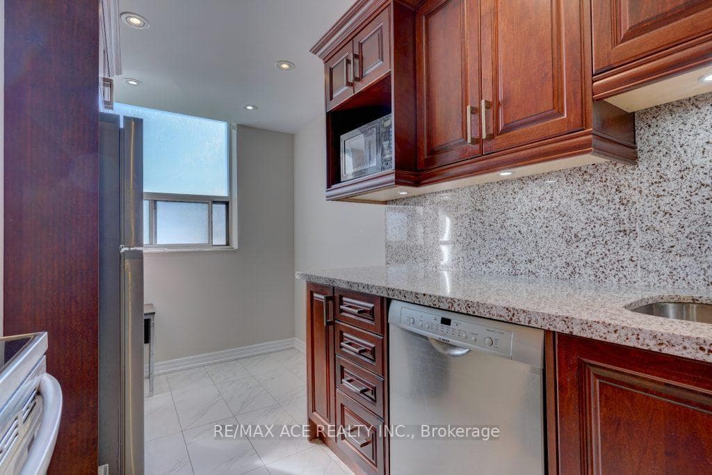 3 Lisa Street Unit 1401 photo 19