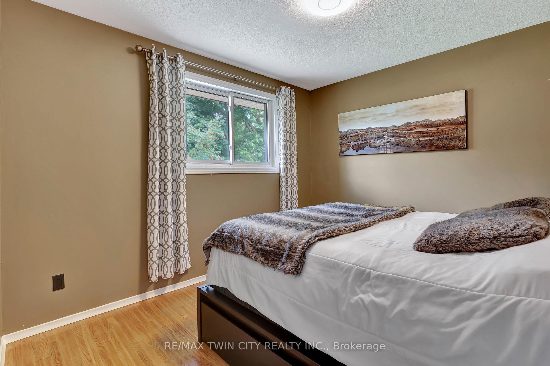 12 Furness Drive photo 15