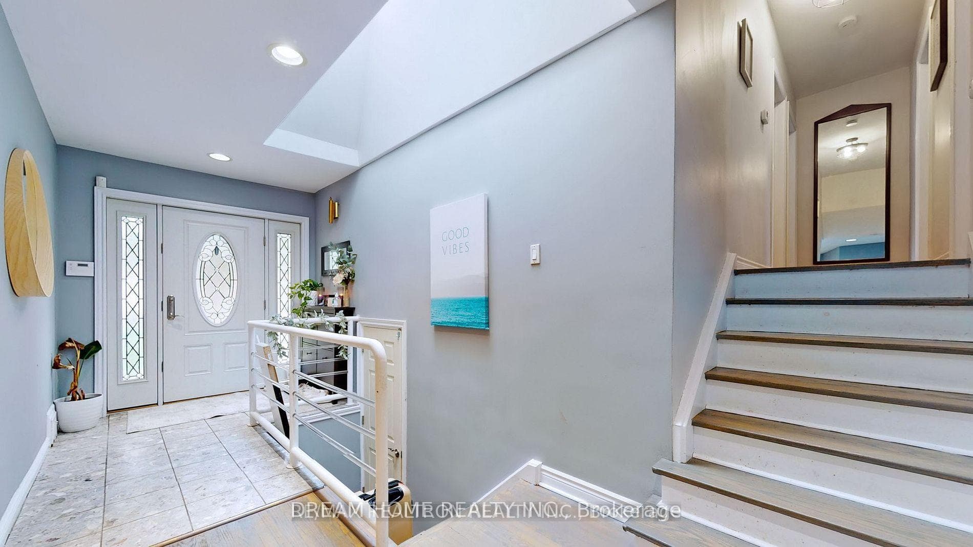24 Morewood Crescent photo 5