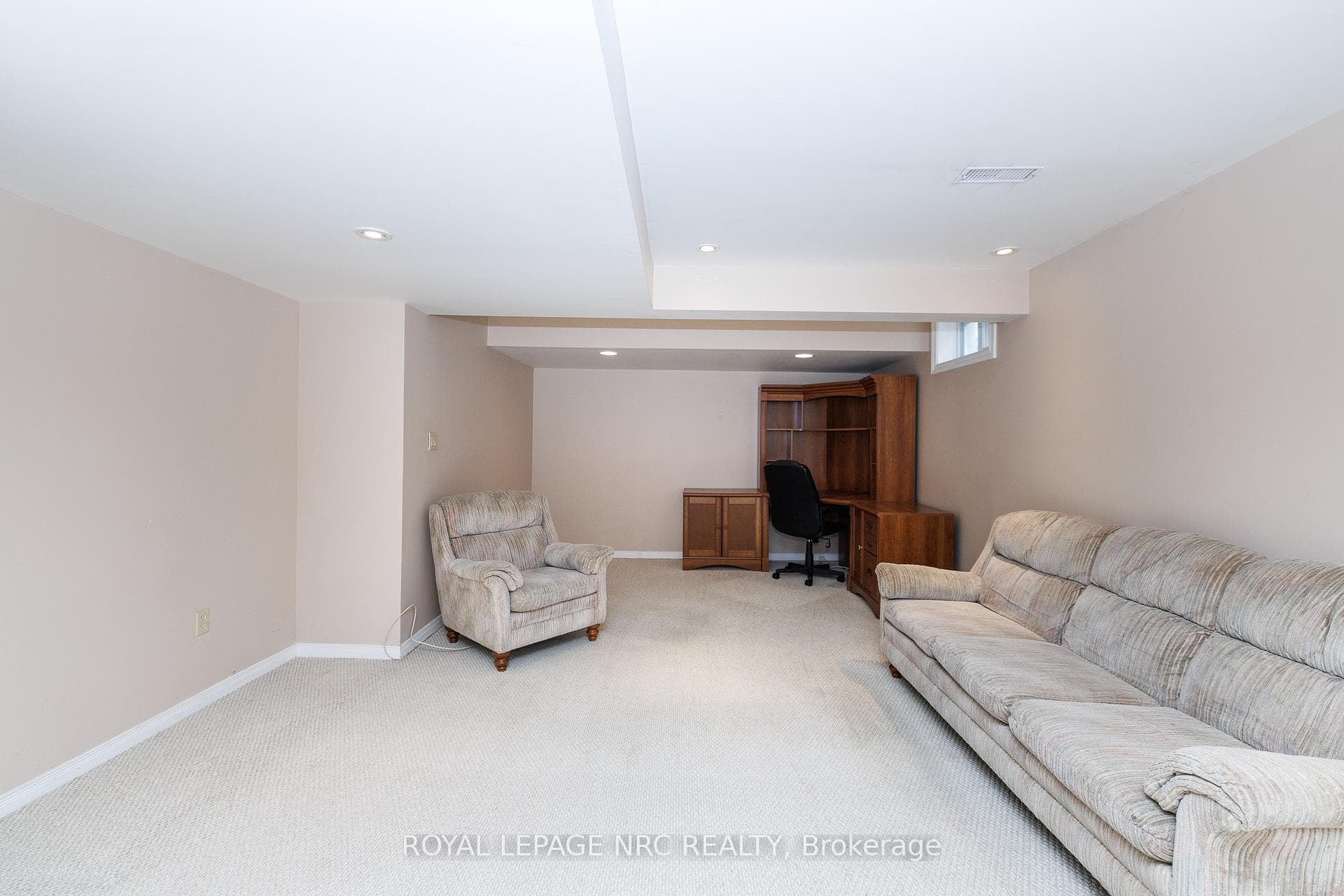 30 BAXTER Crescent photo 38