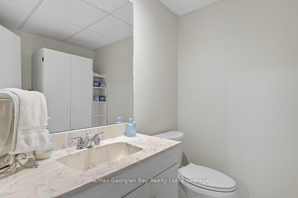 197 MAPLEDAWN Drive photo 36