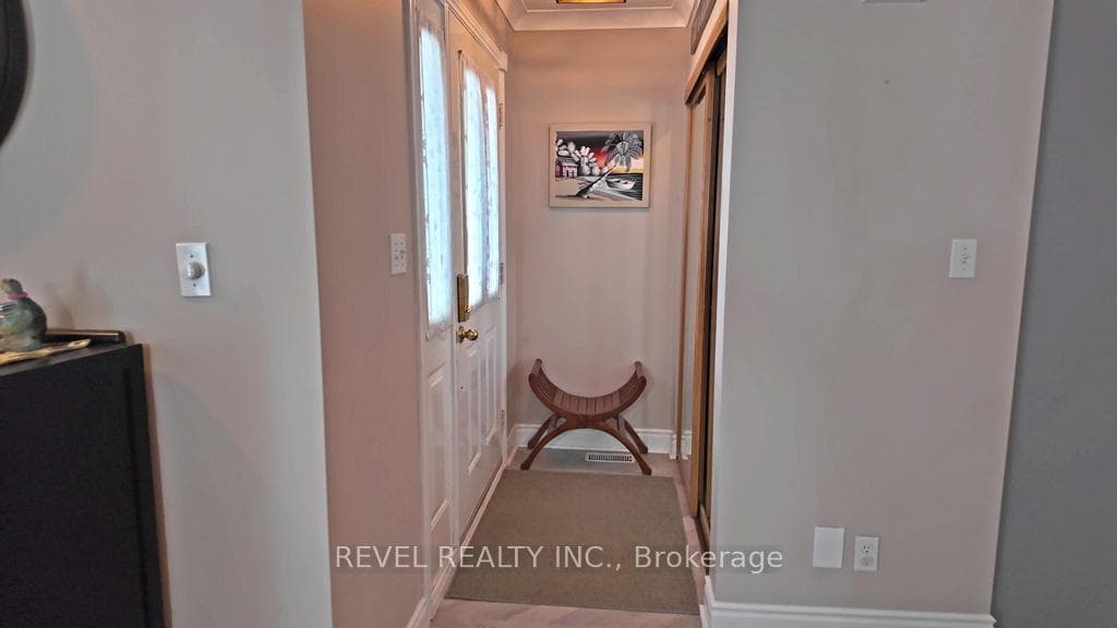 101 Bloor Avenue photo 7