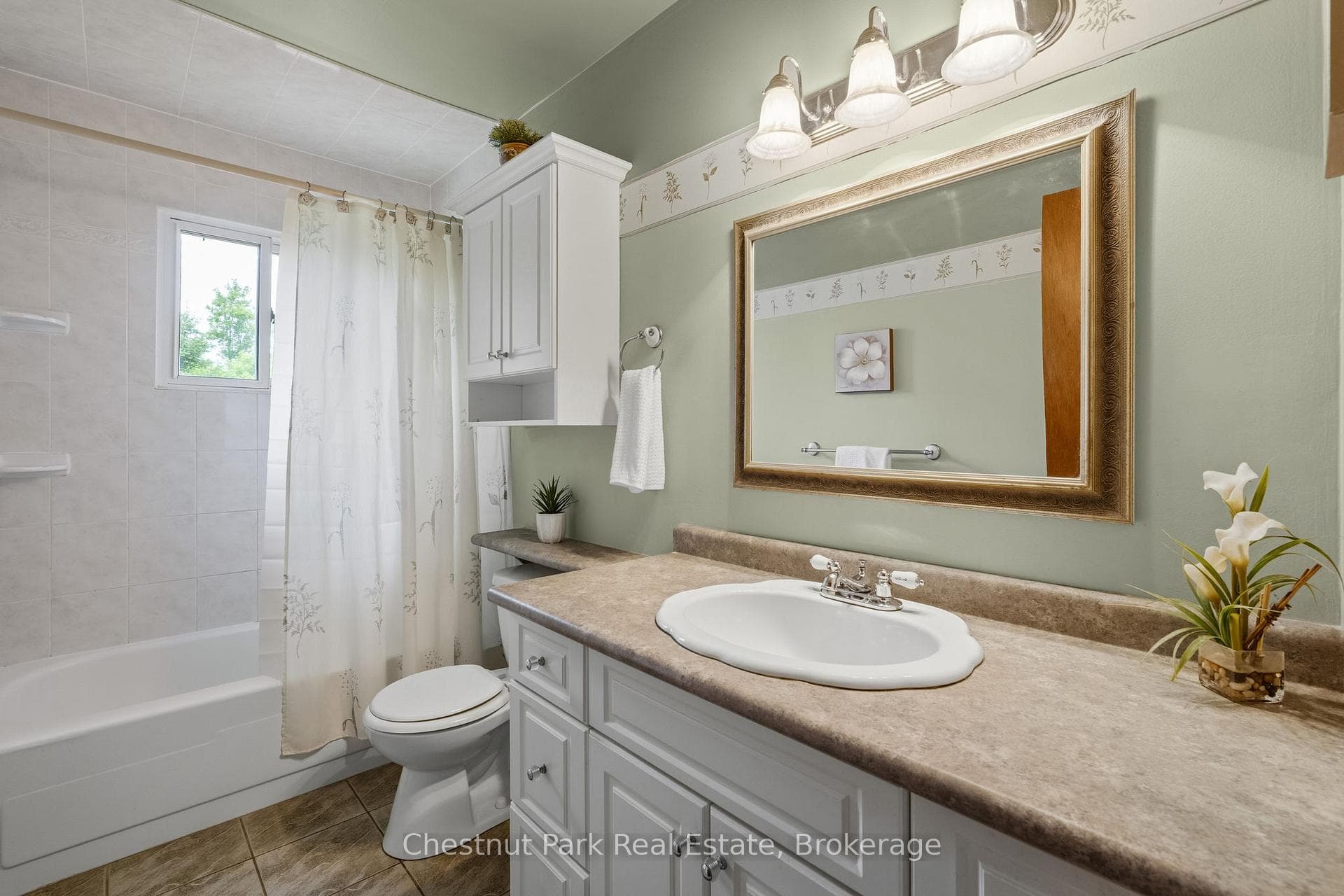Main floor bathroom