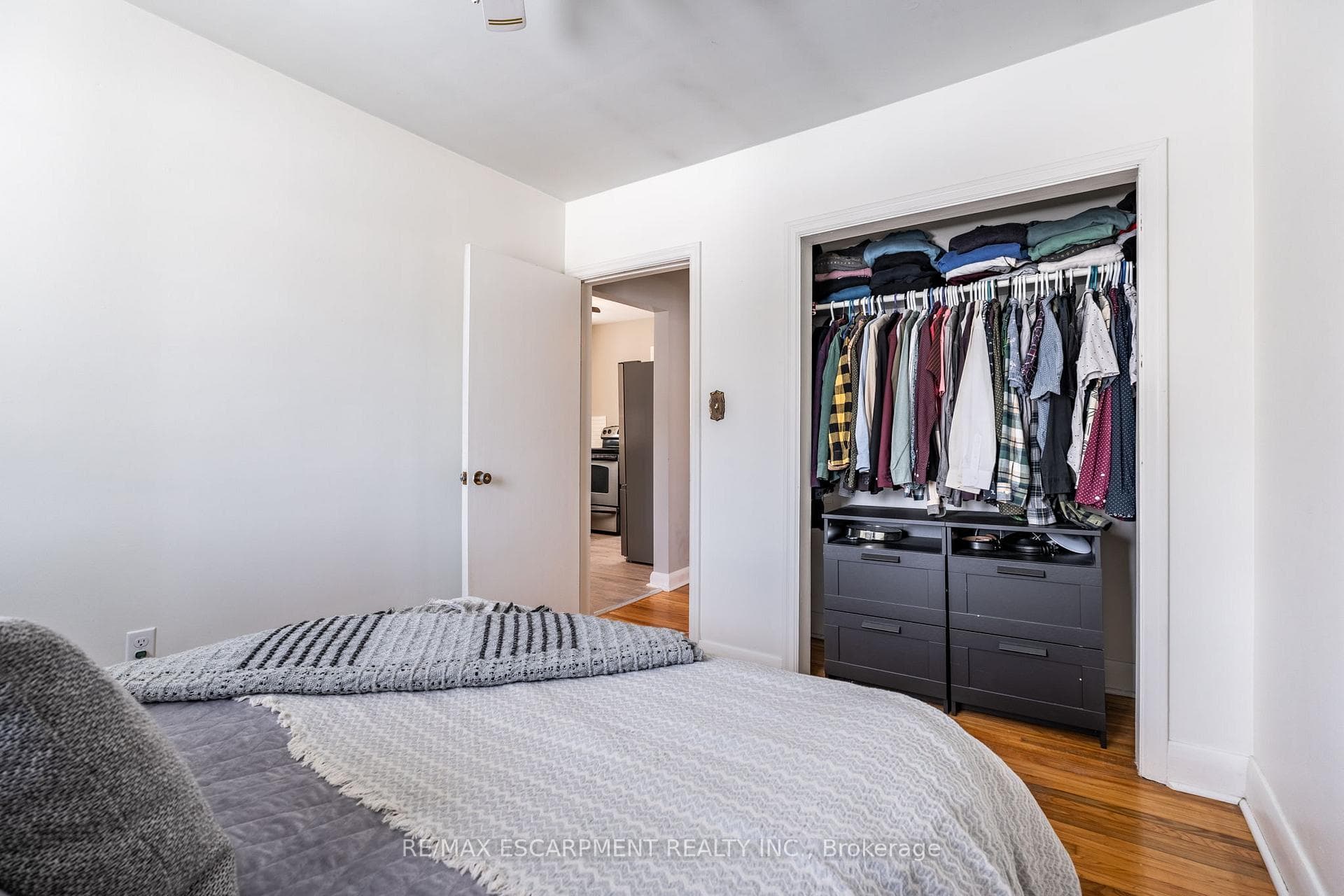 276 BOWMAN Street photo 15