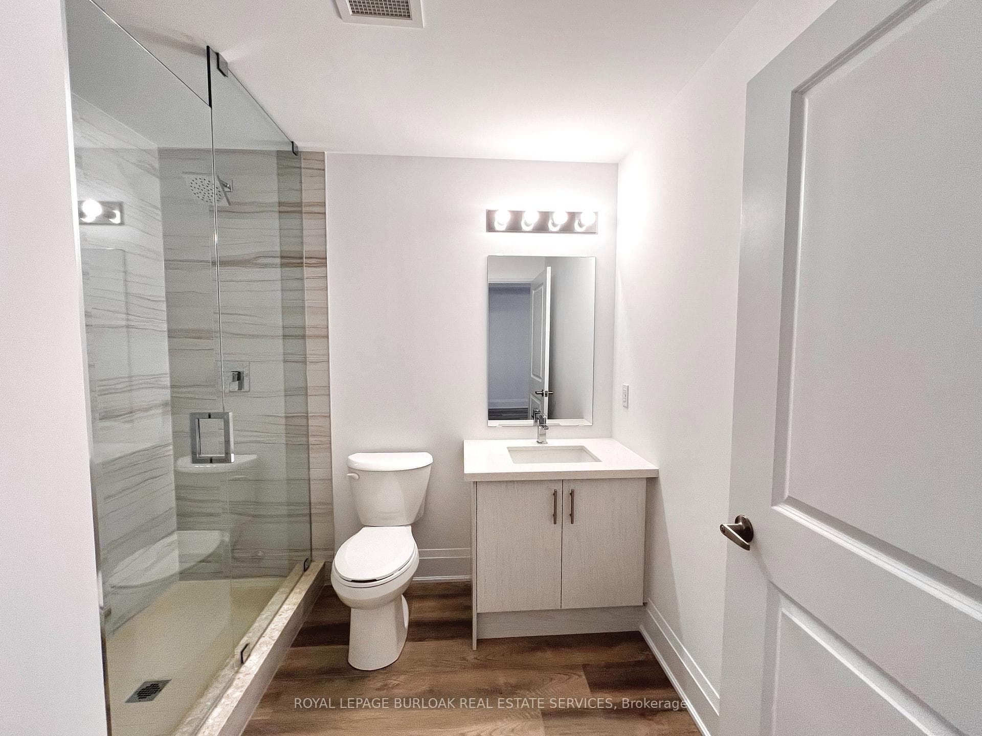 470 Dundas Street Unit 415 photo 13
