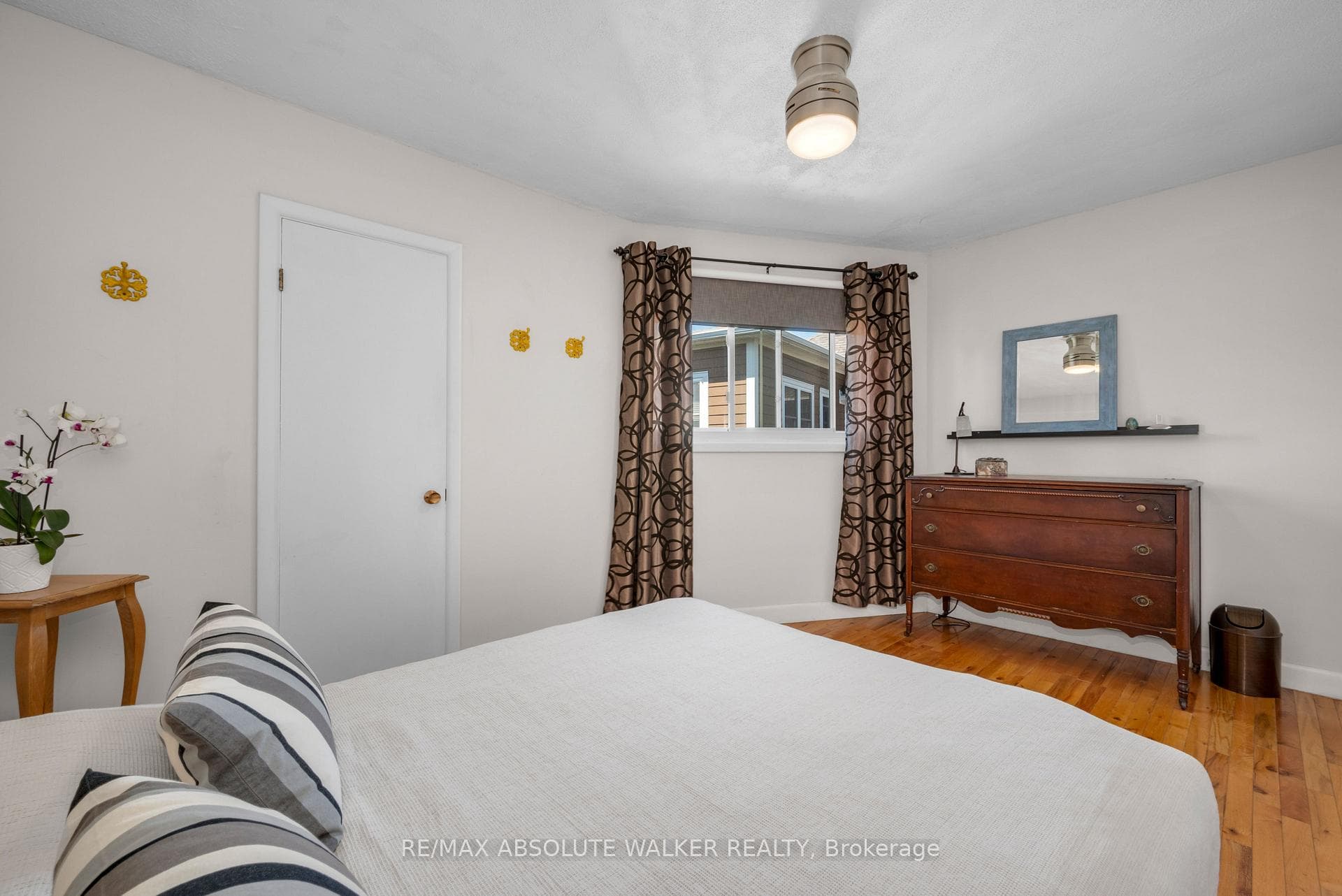 26 Riverdale Avenue photo 16