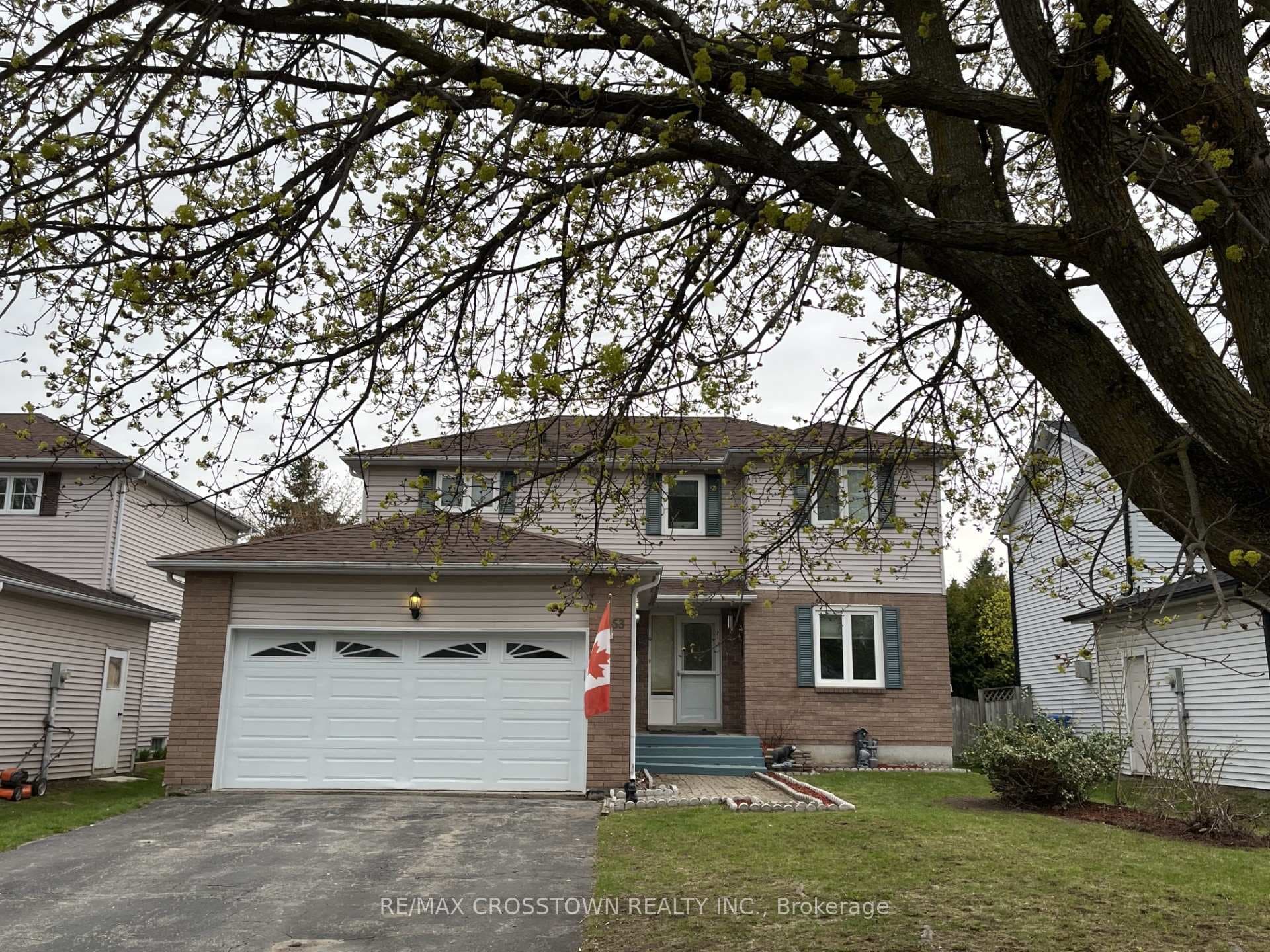 1053 Vance Crescent photo 1