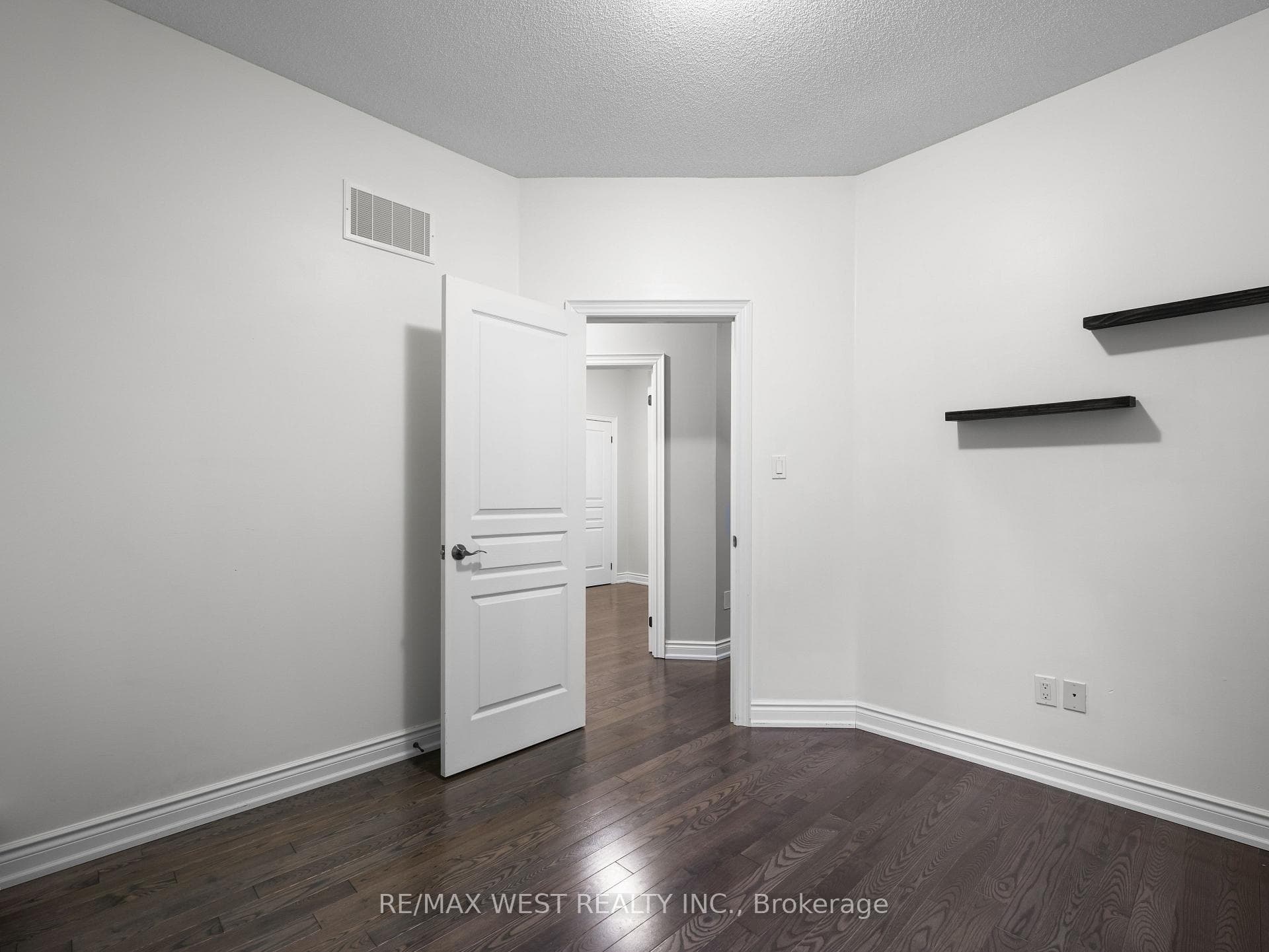 309 Moody Drive photo 14