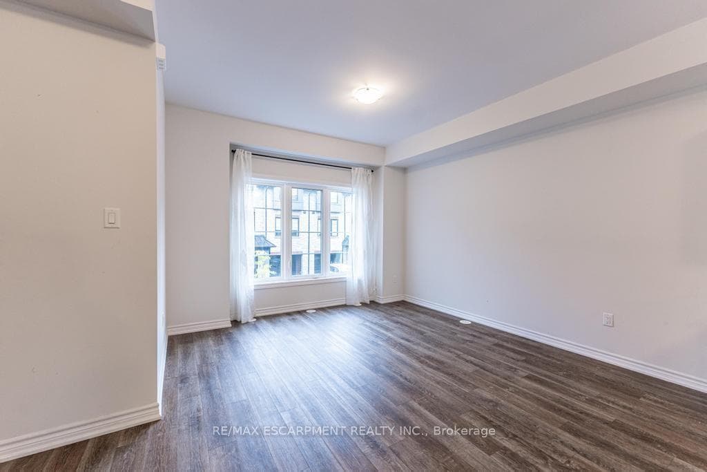 187 Wilson Street Unit 10 photo 5