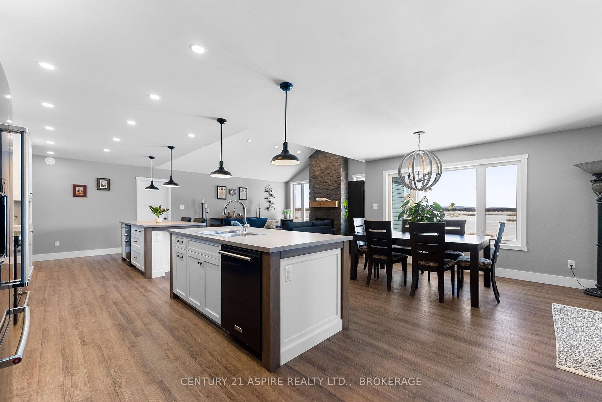 7 FAIRWAY Drive photo 9