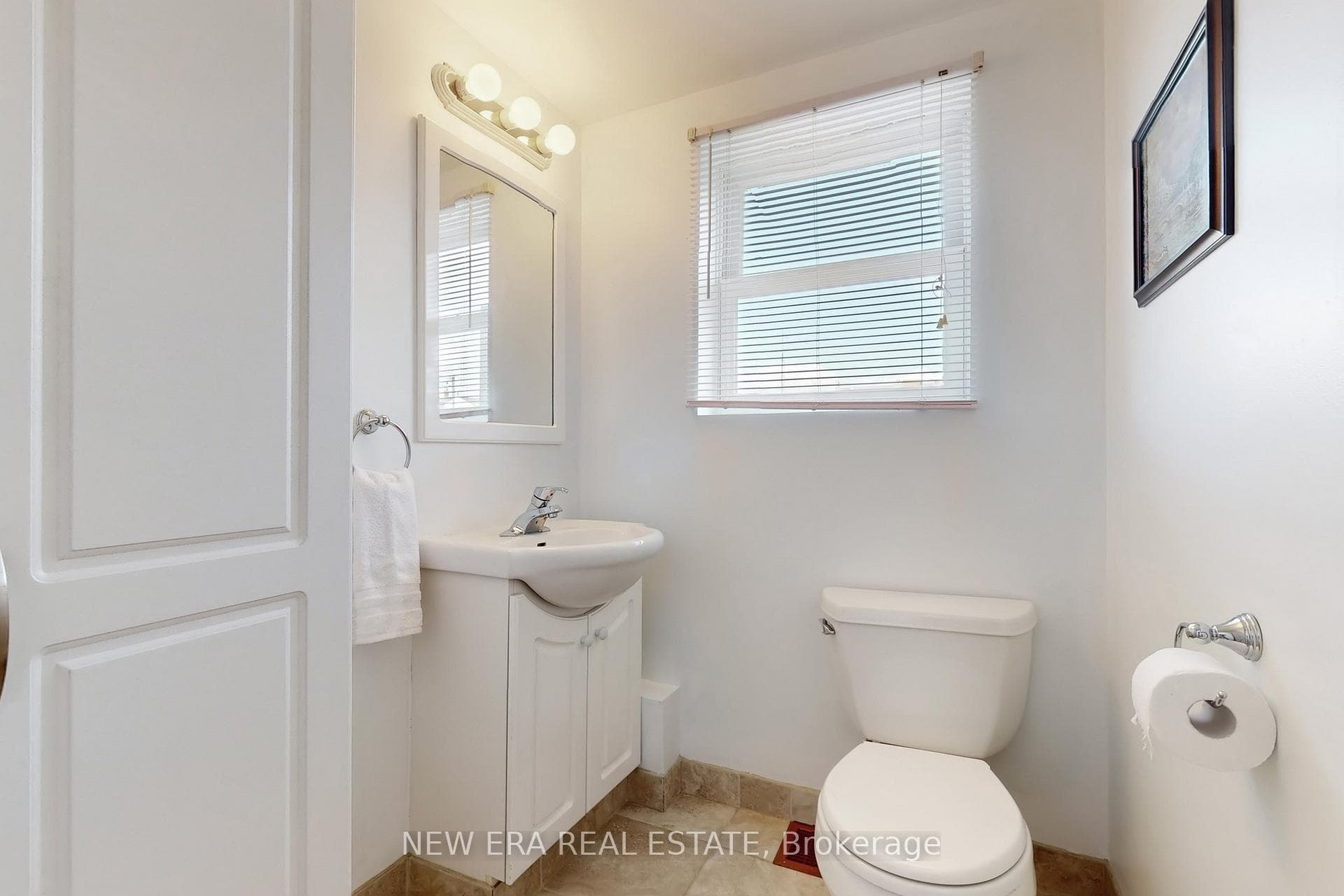 119 Harvie Avenue photo 11