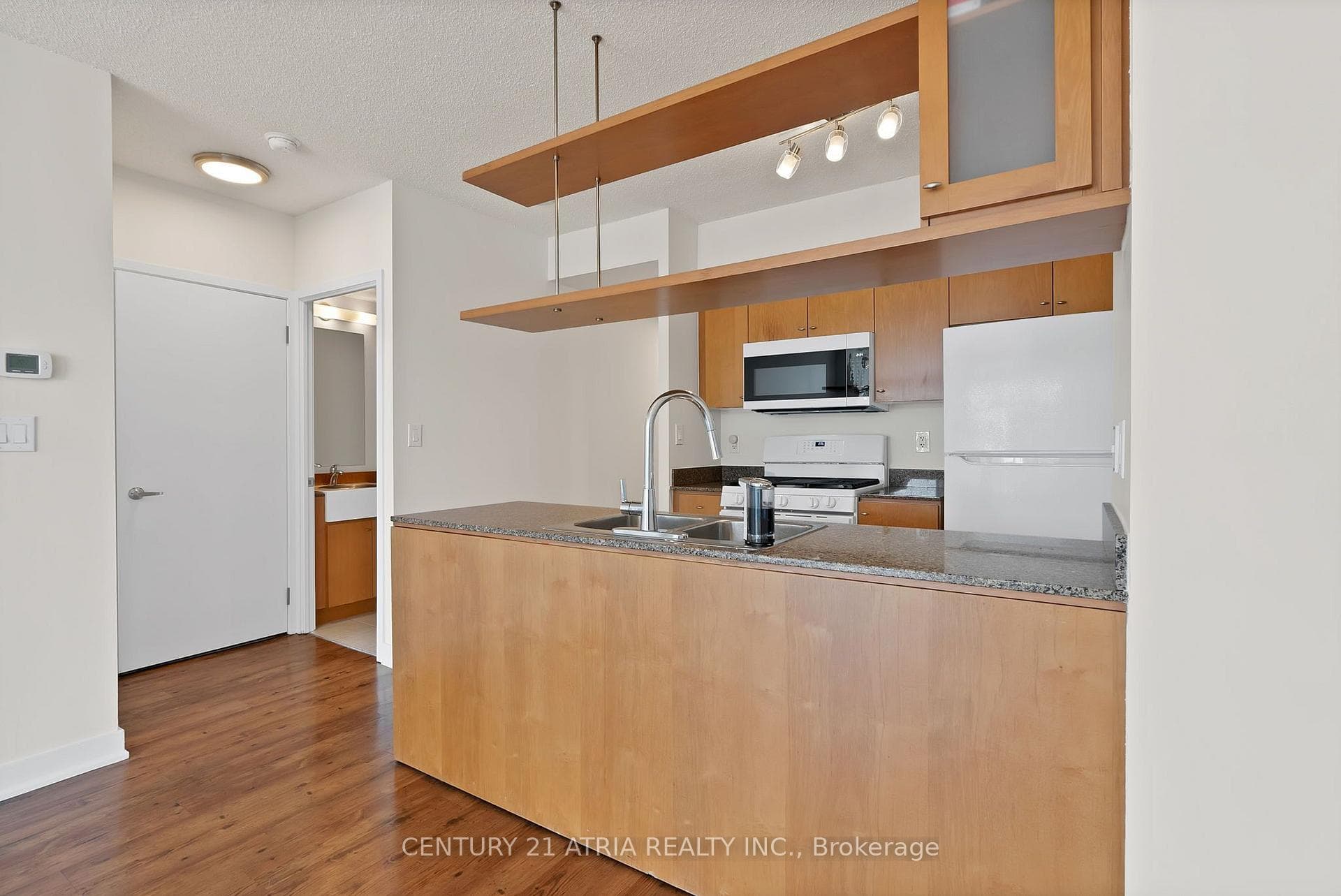 35 Mariner Terrace Unit 2702 photo 20