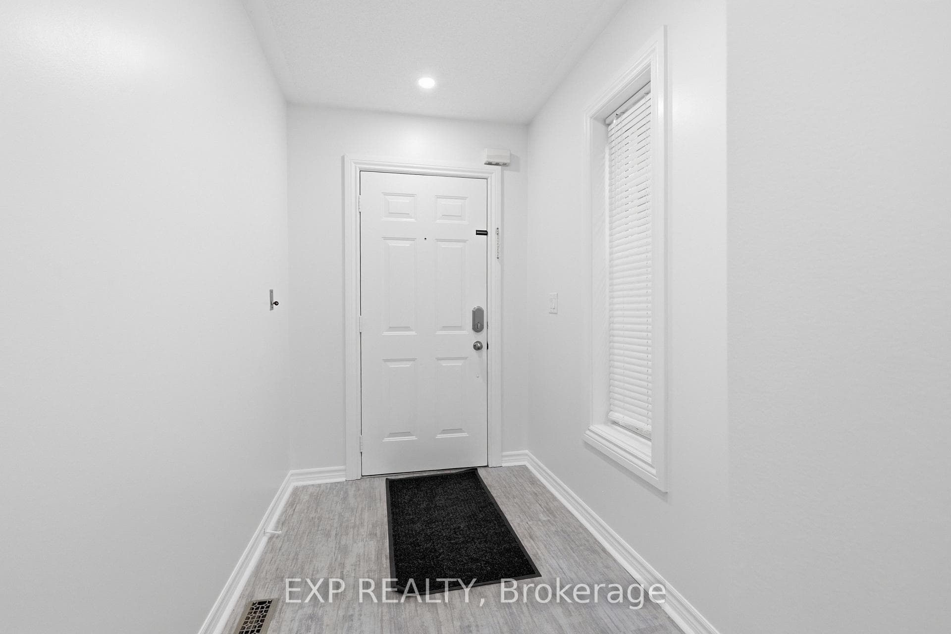 1015 Borden Lane photo 3