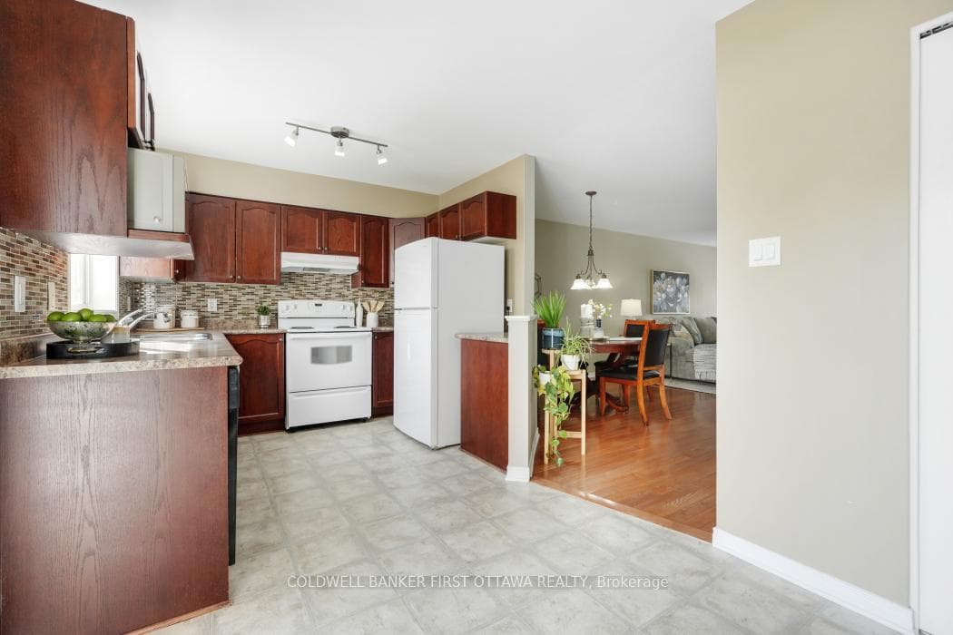 348 Wiffen Private photo 13