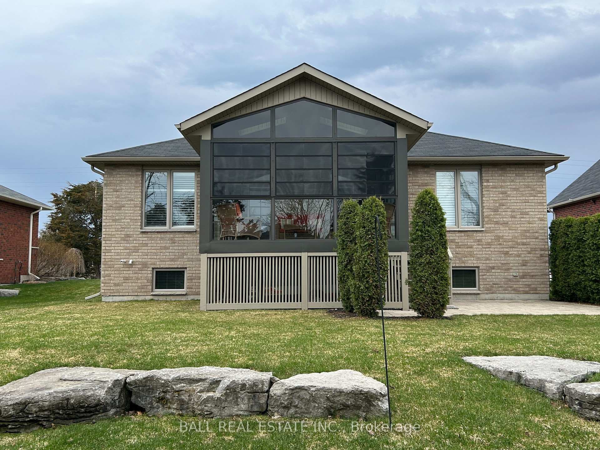 10 Marina Drive photo 32