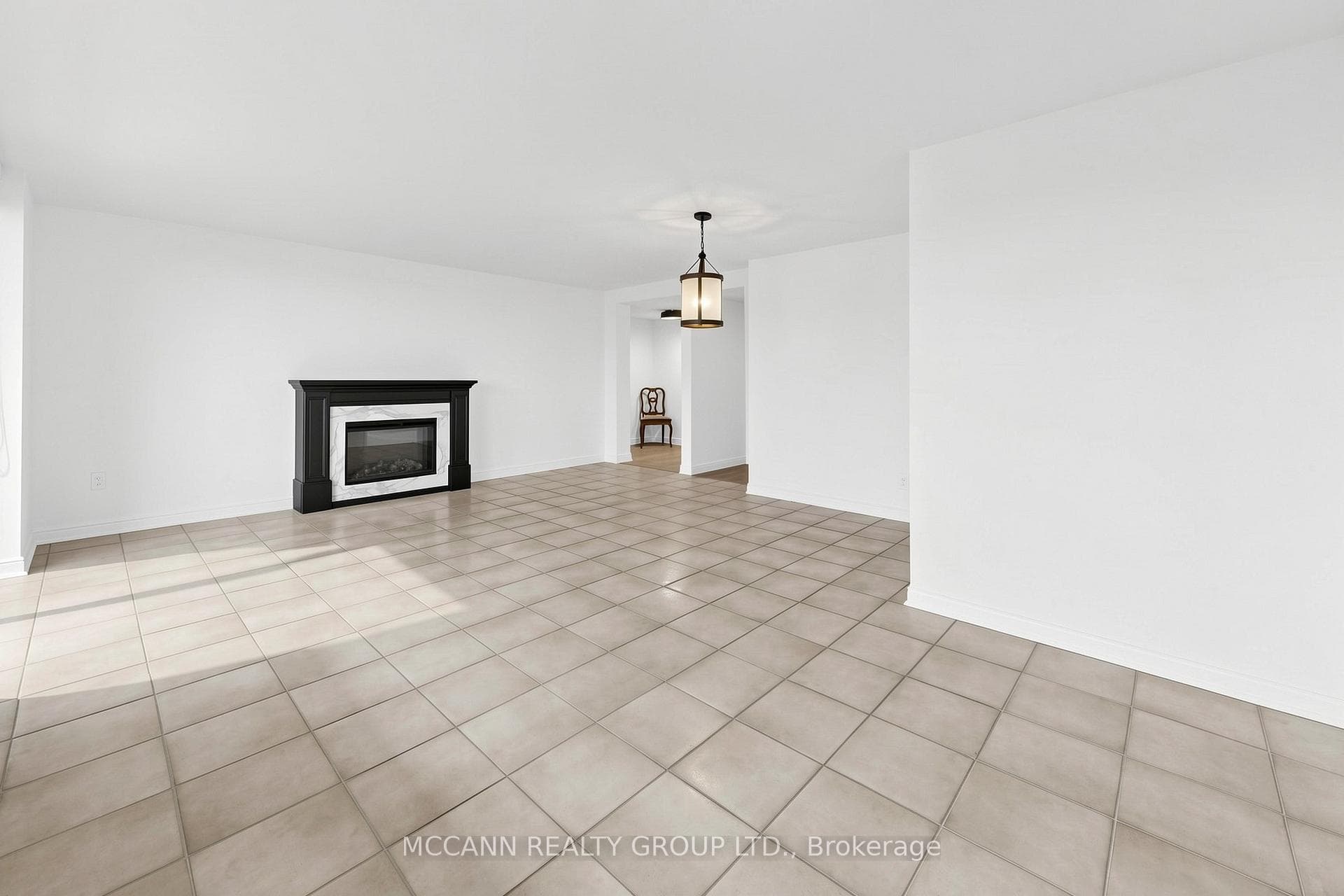 720 Spadina Avenue Unit 1510 photo 13