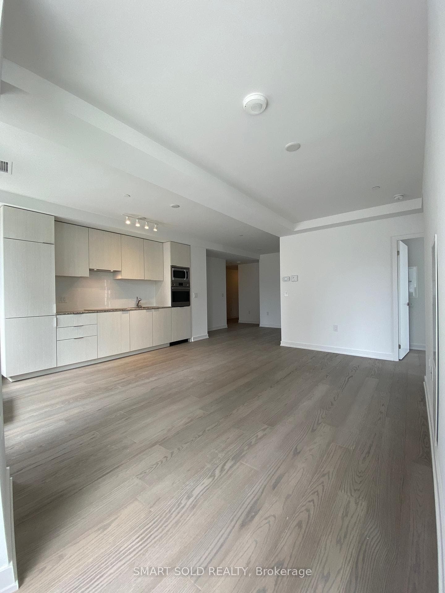 Living/kitchen