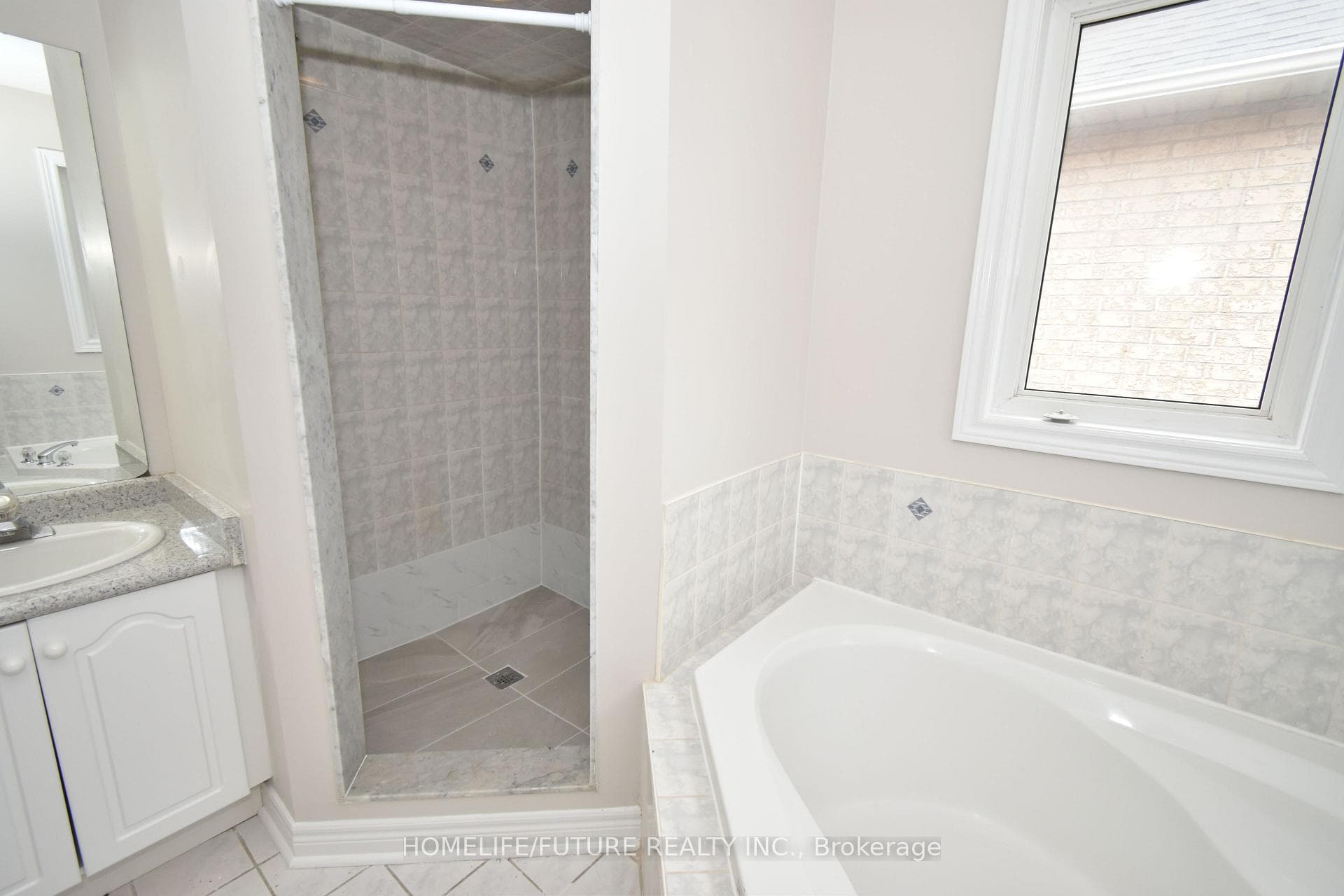 626 Highglen Avenue photo 19